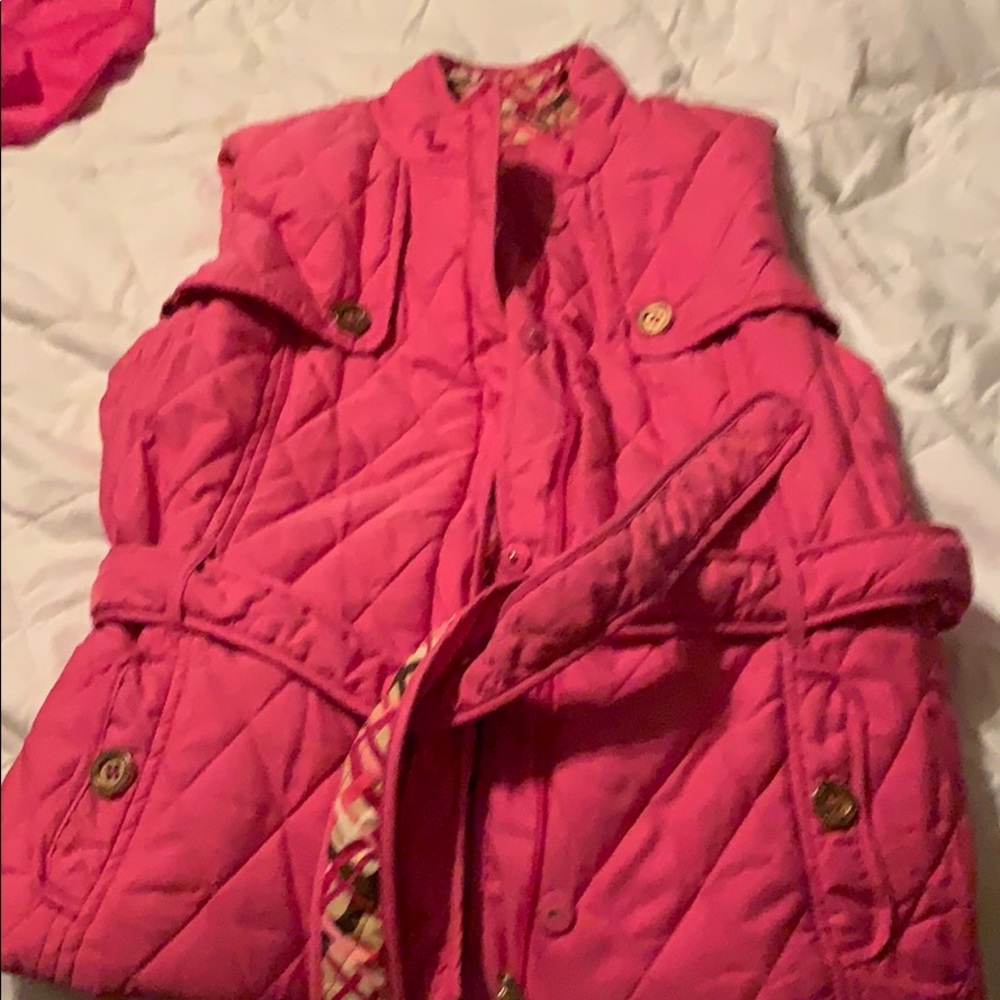 Lilly vest. Fuchsia pink.